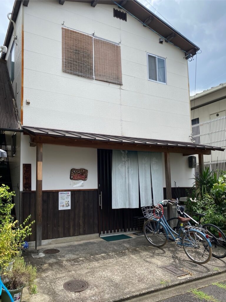 教室として使っている一軒家の外観