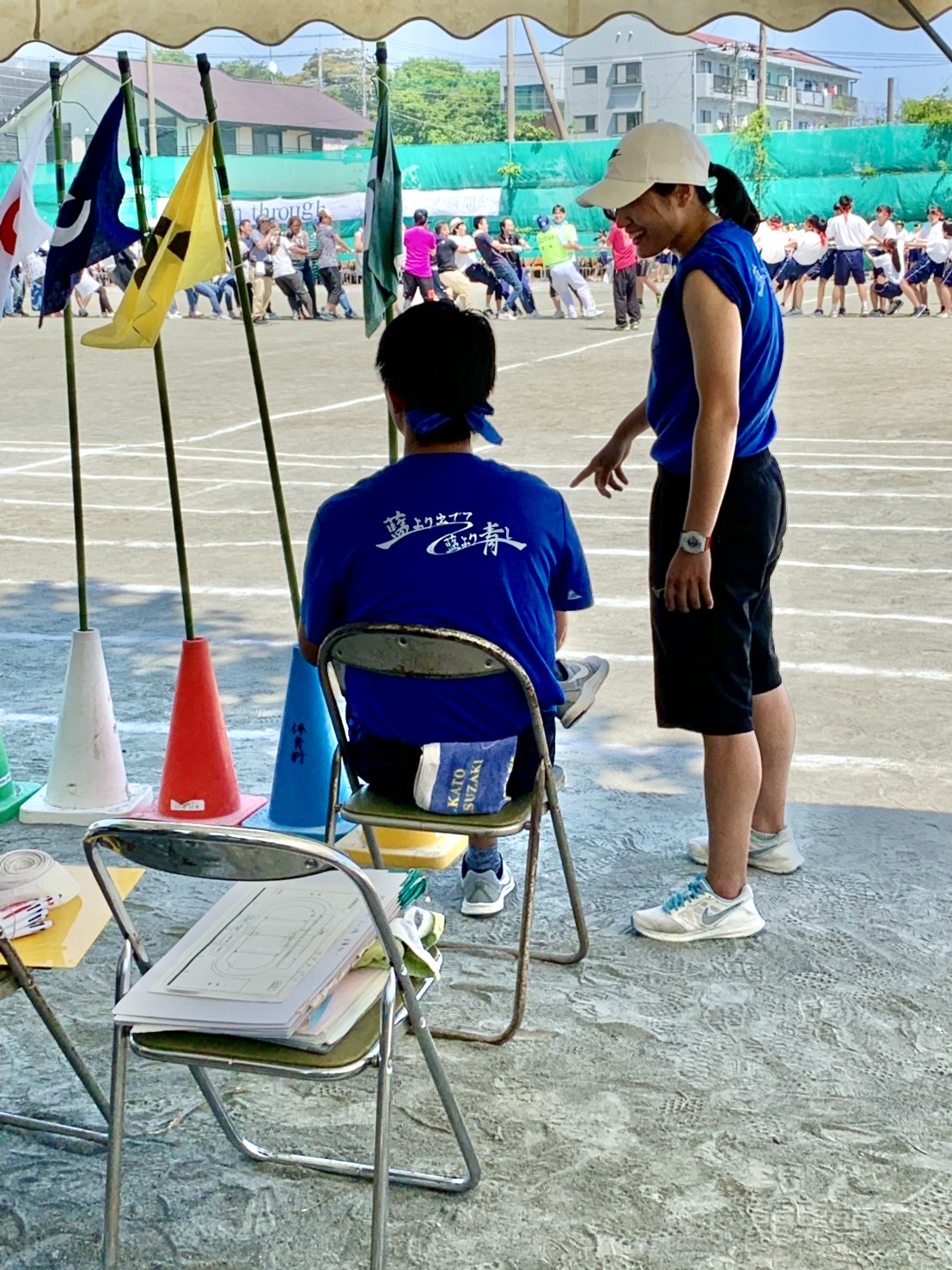 教員時代、運動会の運営をする國吉樹里さん