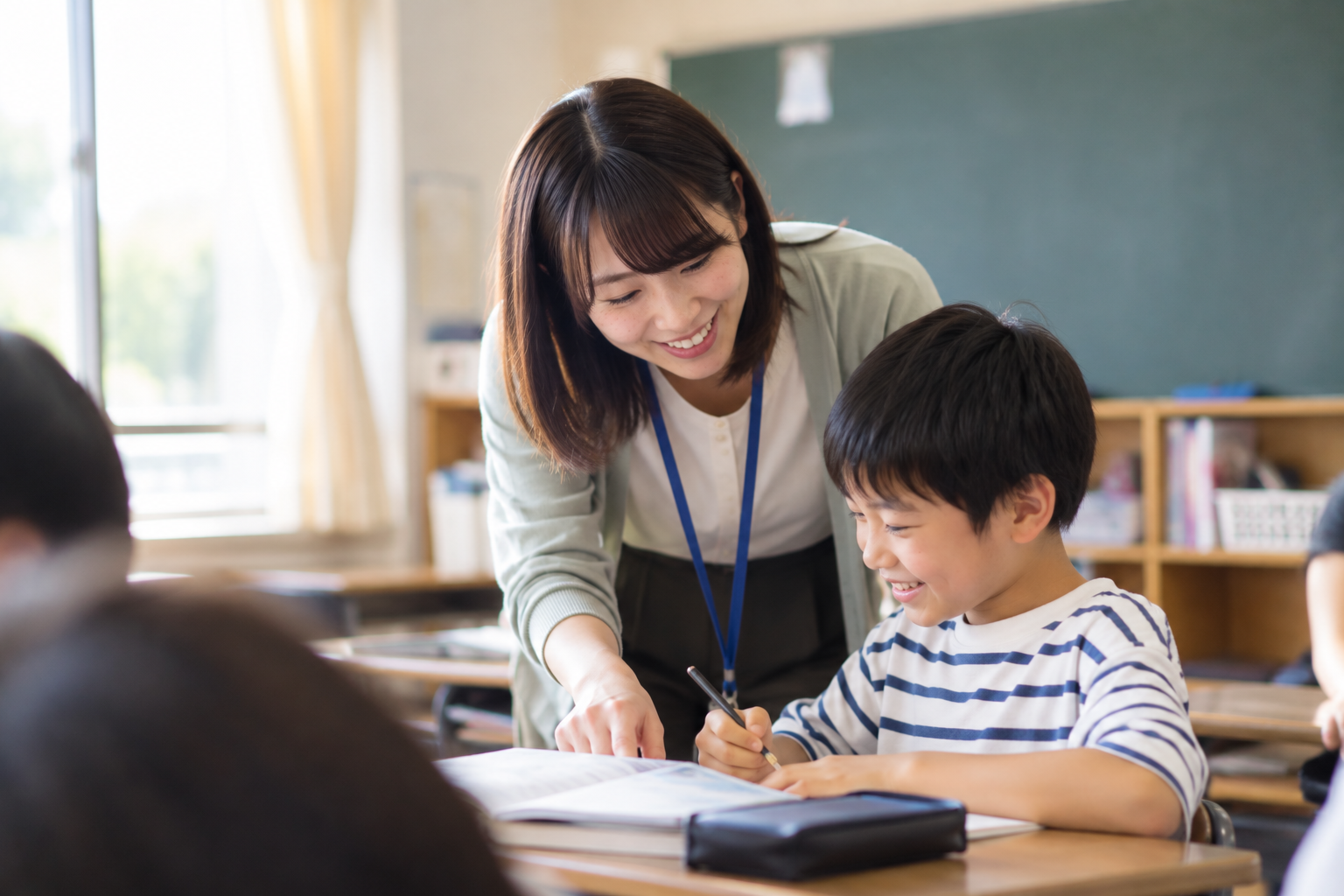 誰もいない教室のイメージ