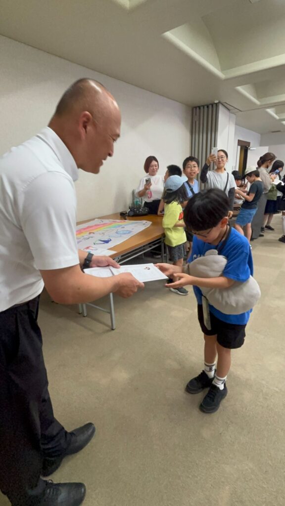 淡路島の玉ねぎ活用を発表する修学旅行の淡路島チーム