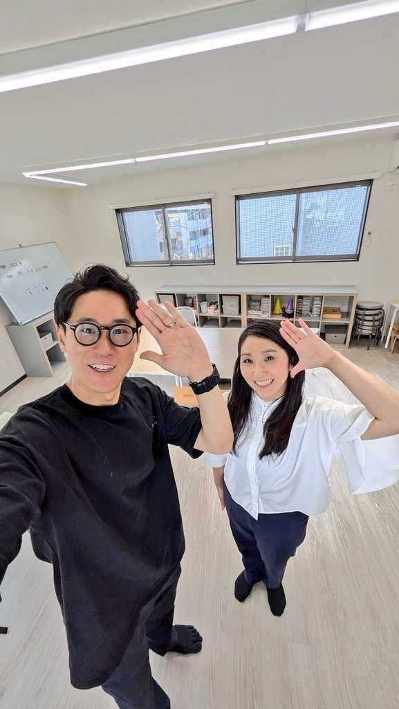 NIJINアカデミー代表・星野達郎（左）と鎌倉深沢校教室長 原祥子（右）